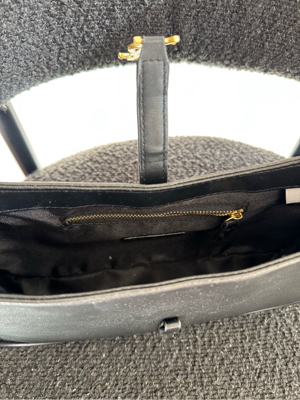 Handbag - Picture 4 of 5
